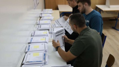 CIK BiH: Glasovi iz dijaspore pristigli, u toku verifikacija, uskoro počinje brojanje