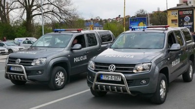 Pretresi na osam lokacija na području Tuzle, zbog pokušaja ubistva uhapšeno osam osoba