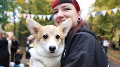 Foto: Prvi Festival pasa svih rasa ‘Šapa sreće’ održan na Vilsonovom šetalištu u Sarajevu