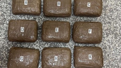 Prilikom pretresa stana pronađeno skoro 12 kg droge, uhapšena jedna osoba